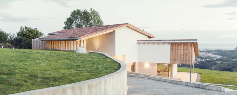 VIVIENDA UNIFAMILIAR EN SANTIAGOMENDI #Arquitecturademadera